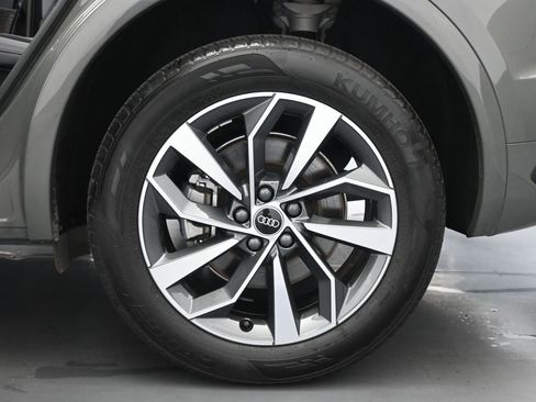 Used 2023 Audi Q5 2.0T Premium w/ Convenience Package image 25