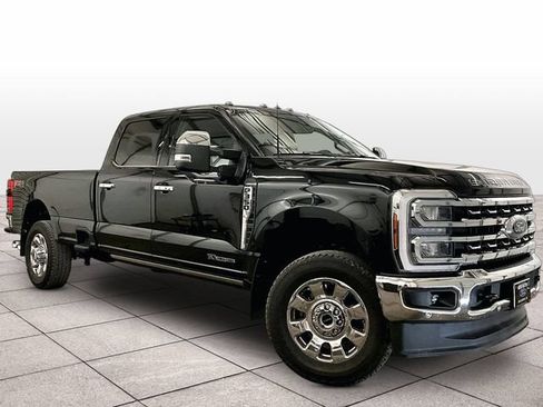 Used 2026 Ford F350 Lariat w/ Lariat Ultimate Package AWD/4WD image 2
