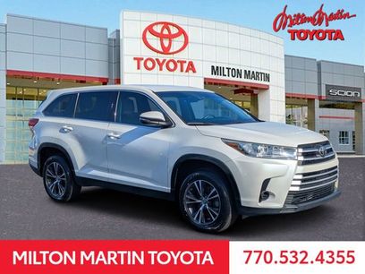Used 2019 Toyota Highlander LE