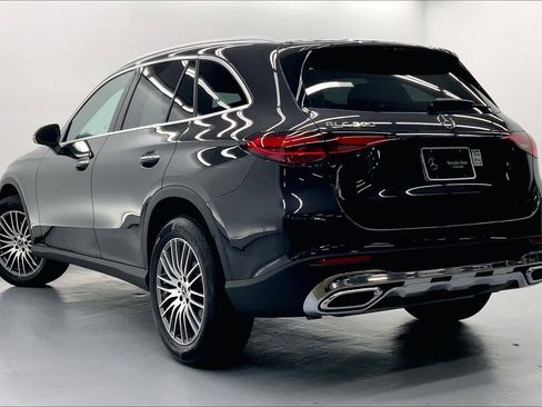 Used 2026 Mercedes-Benz GLC 300 image 4