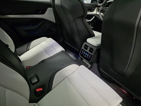 New 2026 Porsche Taycan GTS image 40