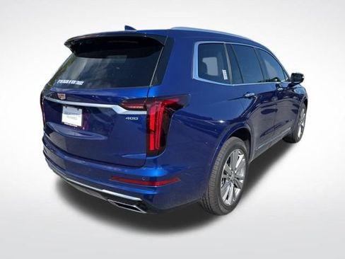Certified 2024 Cadillac XT6 Premium Luxury w/ Technology Package image 5