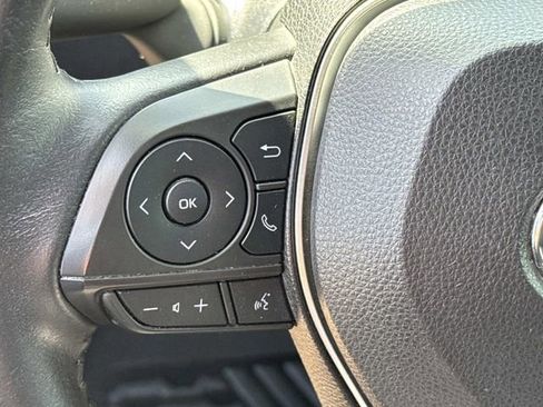 Used 2022 Toyota Corolla Cross LE FWD image 28