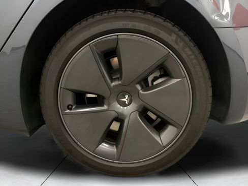 Used 2023 Tesla Model 3 Standard Range RWD image 27