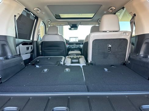 New 2025 Honda Pilot Touring image 17