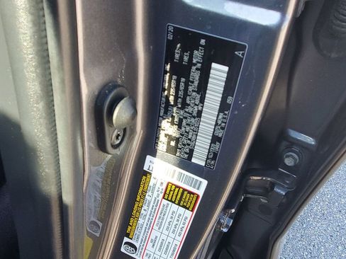 Used 2020 Toyota Highlander XLE image 50