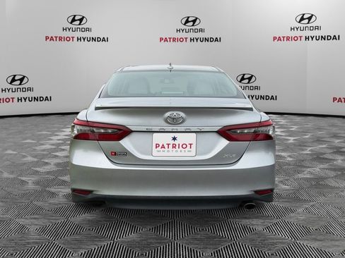 Used 2024 Toyota Camry XLE w/ Cold Weather Package FWD image 4