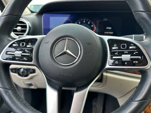 Certified 2019 Mercedes-Benz E 300 4MATIC image 19