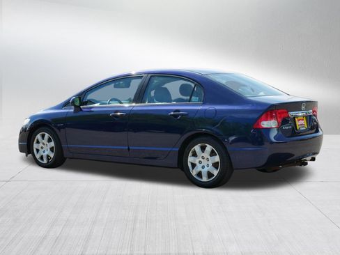 Used 2010 Honda Civic LX image 5