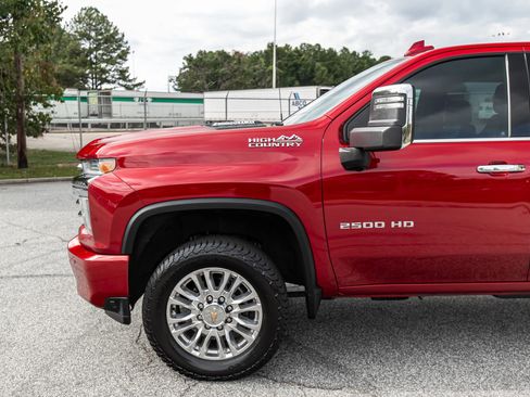 Used 2023 Chevrolet Silverado 2500 High Country w/ Z71 Off-Road Package image 5