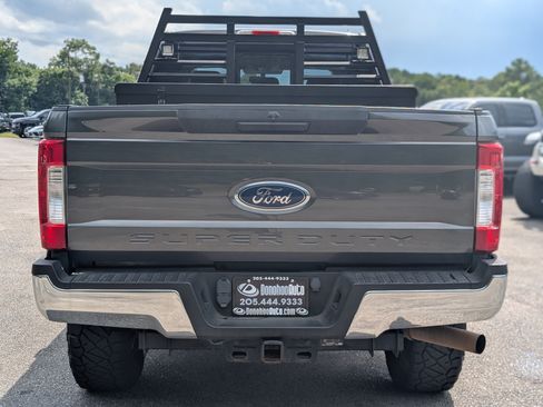 Used 2018 Ford F250 XL w/ Power Equipment Group AWD/4WD image 8