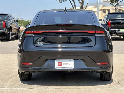 Certified 2025 Toyota Prius AWD image 4