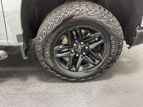 Used 2025 Chevrolet Silverado 1500 Custom Trail Boss image 26