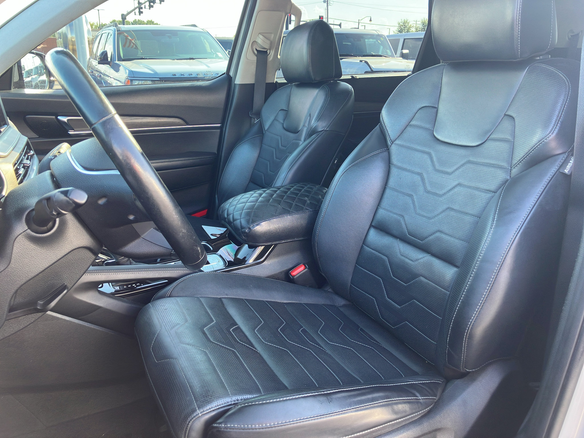 Used 2022 Kia Telluride SX w/ SX Prestige Package AWD/4WD image 18
