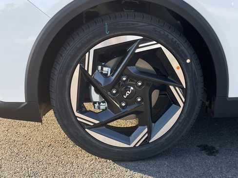 New 2025 Kia K4 EX image 30