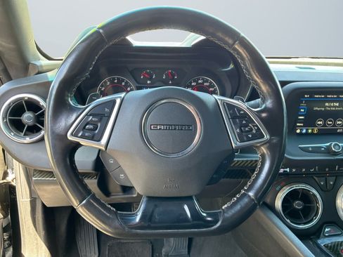 Used 2019 Chevrolet Camaro LT RWD image 11