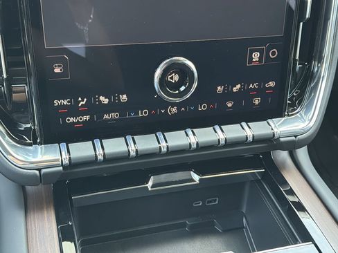 New 2026 GMC Yukon XL Denali w/ Sun & Power Step Package RWD image 6