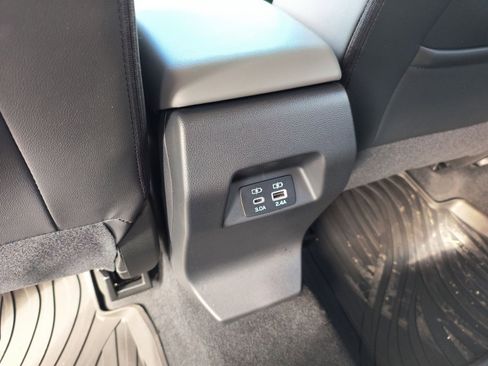 Certified 2024 Subaru Crosstrek 2.0i Premium image 19