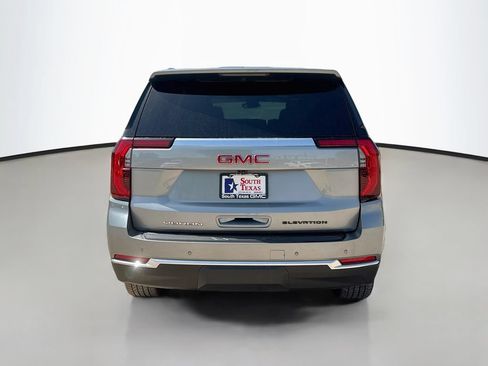 Used 2025 GMC Yukon Elevation w/ LPO, Elevation Black Package RWD image 6