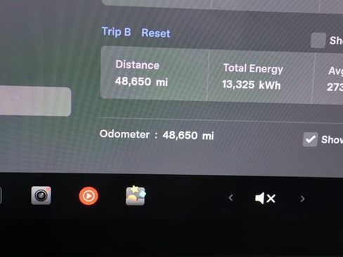Used 2023 Tesla Model Y Long Range AWD/4WD image 13