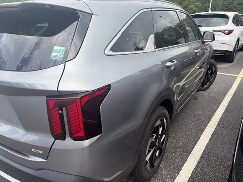 Used 2025 Kia Sorento SX Prestige AWD/4WD image 6