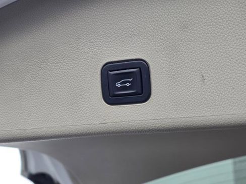 Used 2012 Cadillac SRX Luxury image 9