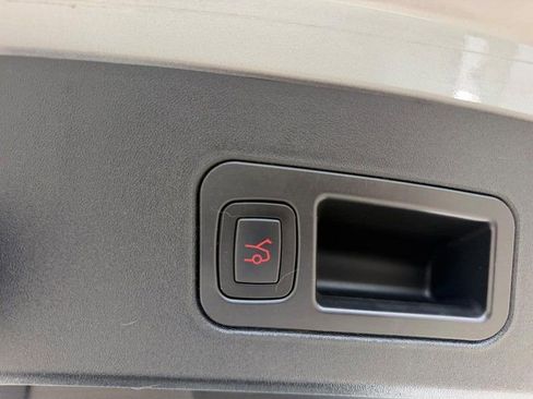 Used 2018 Tesla Model S 100D image 6