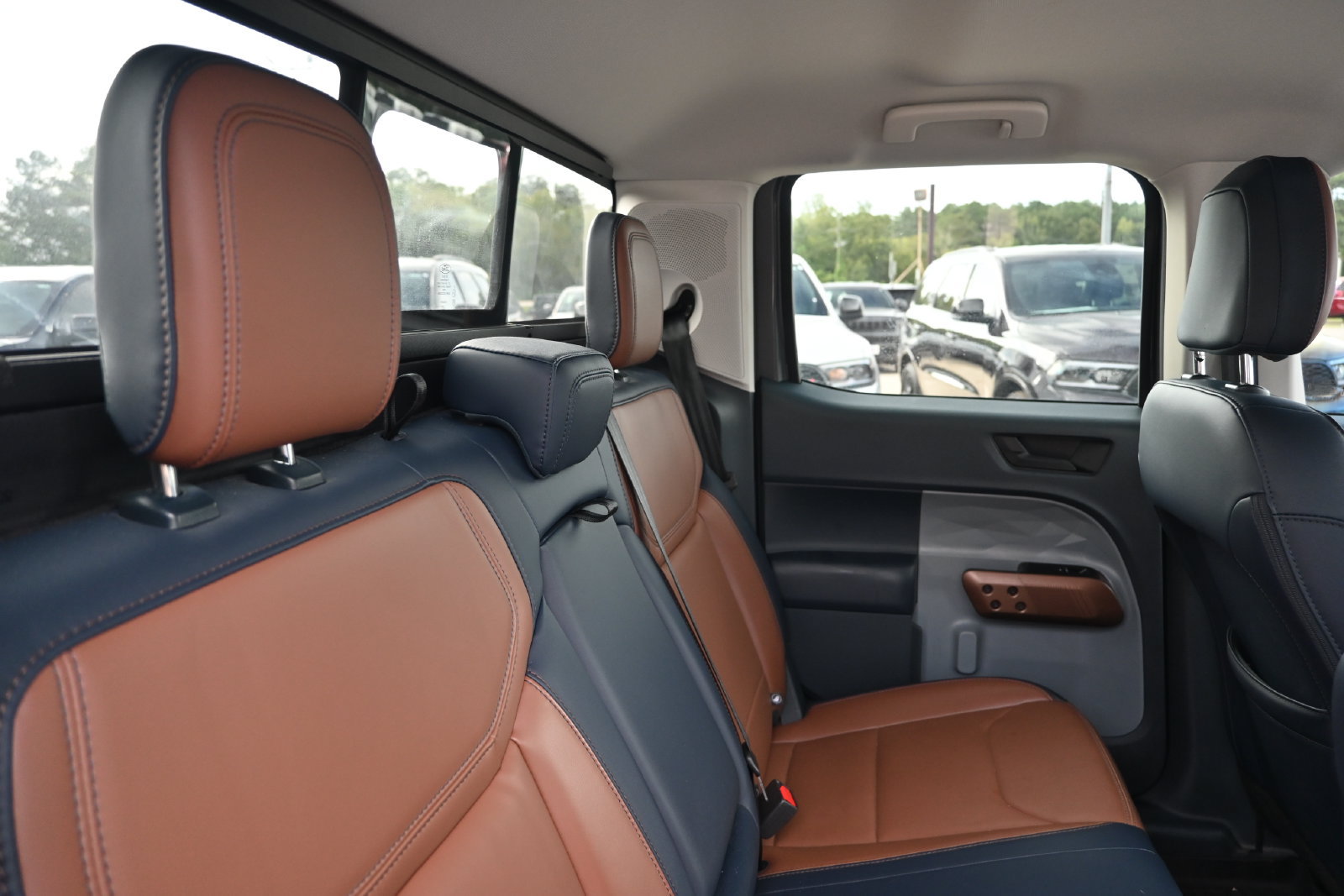 Used 2024 Ford Maverick Lariat FWD image 26