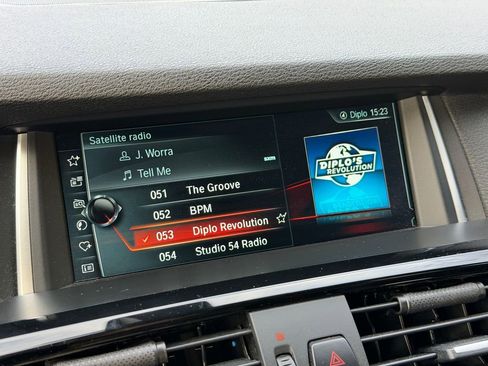 Used 2017 BMW X4 M40i w/ Technology Package image 16