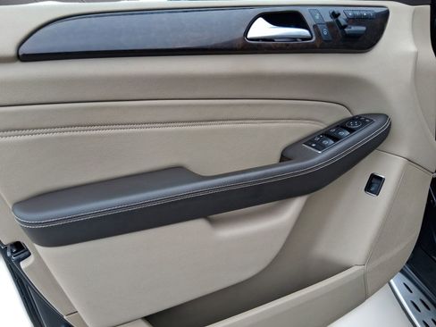 Used 2013 Mercedes-Benz ML 350 BlueTEC 4MATIC image 12