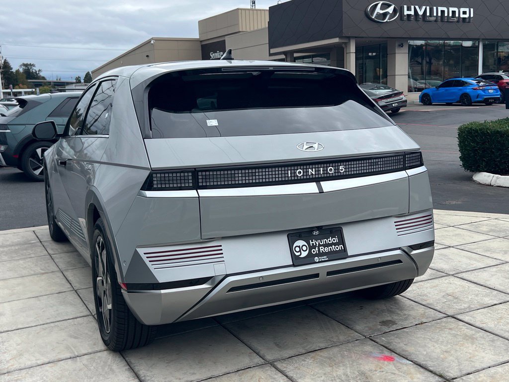 Certified 2024 Hyundai Ioniq 5 Limited RWD image 9