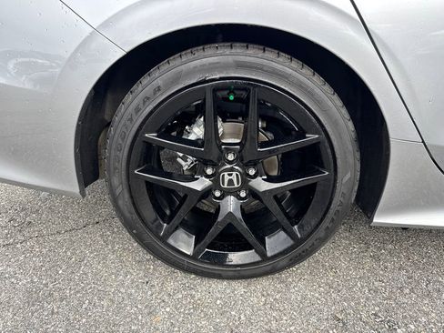 Used 2024 Honda Civic Sport image 17