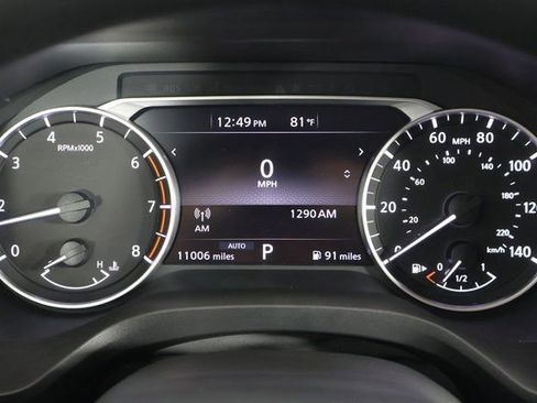 Used 2025 Nissan Rogue S image 33