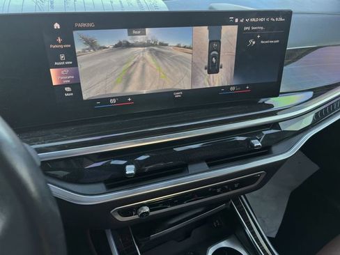 Used 2023 BMW X7 xDrive40i w/ Executive Package image 17