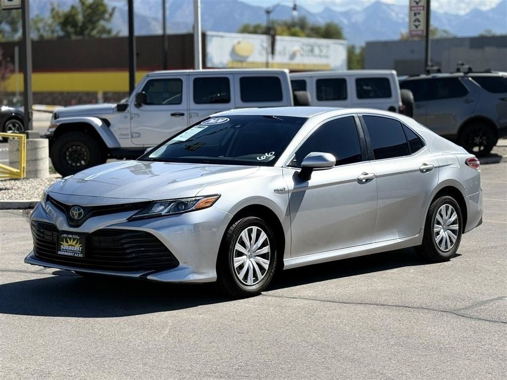 Used 2020 Toyota Camry LE w/ Fleet Convenience Package FWD image 3