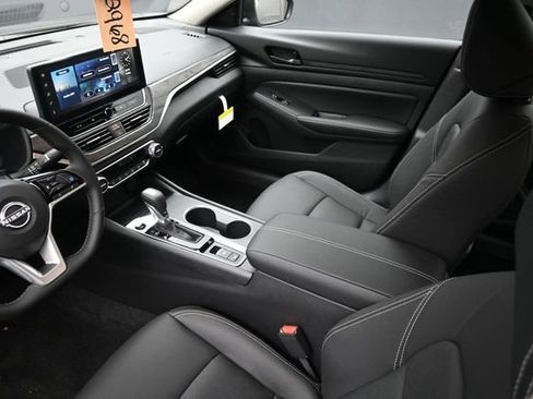 New 2026 Nissan Altima 2.5 SV w/ SV Premium Package FWD image 16