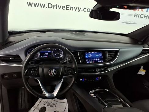 Used 2023 Buick Enclave Essence AWD/4WD image 10