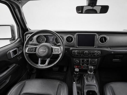Used 2021 Jeep Wrangler Unlimited Rubicon AWD/4WD image 17