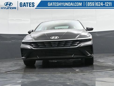 New 2026 Hyundai Elantra Sport FWD image 35