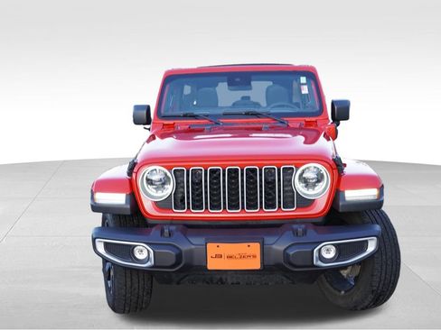 Certified 2025 Jeep Wrangler Unlimited Sahara w/ Safety Group image 13
