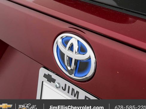Used 2023 Toyota RAV4 LE AWD/4WD image 33