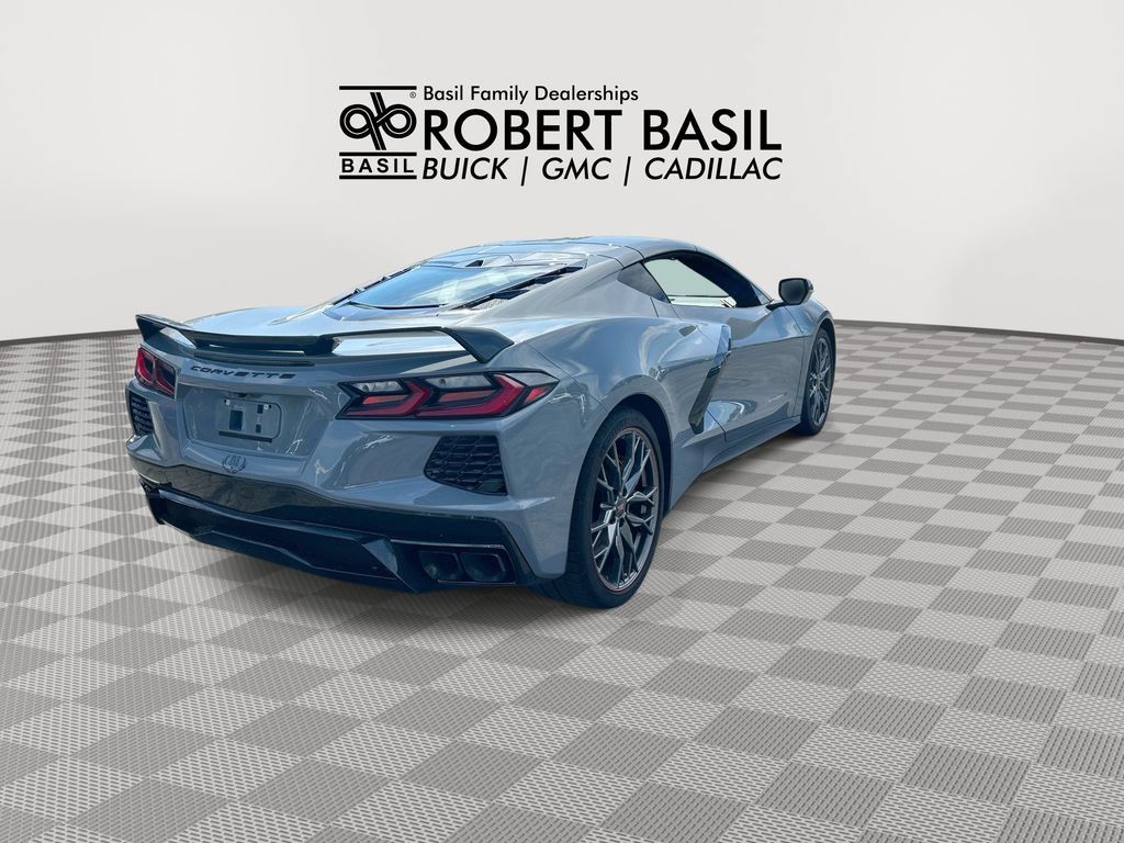 Used 2024 Chevrolet Corvette Stingray Premium Cpe w/ Z51 Performance Package RWD image 8