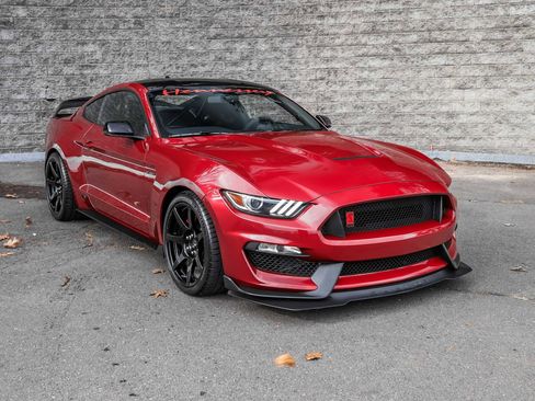 Used 2020 Ford Mustang Shelby GT350R w/ GT350R Equipment Group 920A image 2