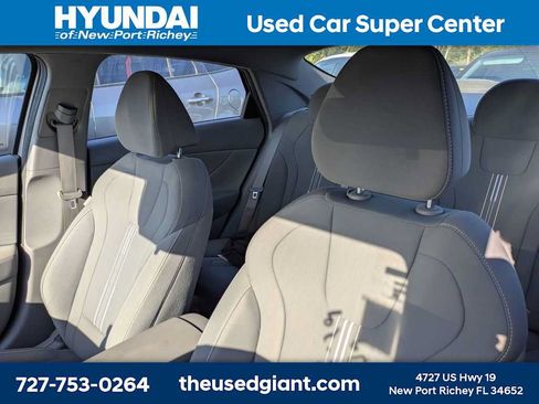 Certified 2023 Hyundai Elantra SEL FWD image 3