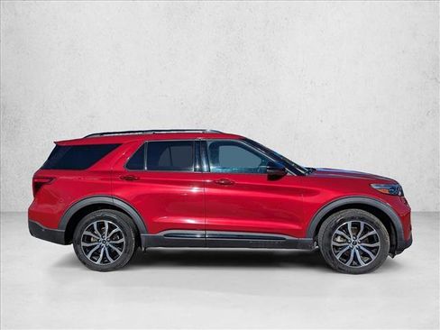 Used 2020 Ford Explorer ST w/ Premium Technology Package image 4