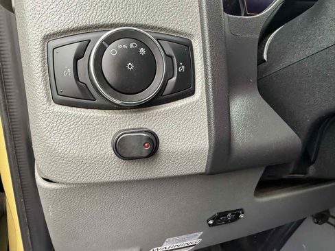 Used 2022 Ford E-450 and Econoline 450 Super Duty image 11