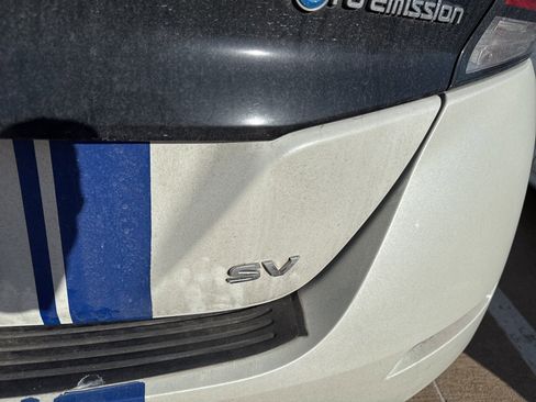 Certified 2019 Nissan Leaf SV image 5