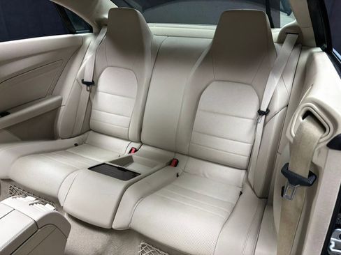Used 2014 Mercedes-Benz E 350 4MATIC Coupe image 27