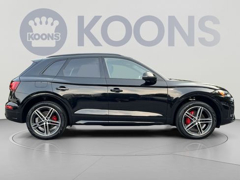 Used 2024 Audi Q5 e Premium Plus AWD/4WD image 12