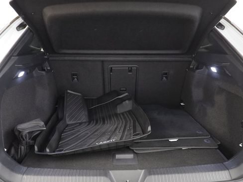 Used 2022 Volkswagen ID.4 Pro S image 17